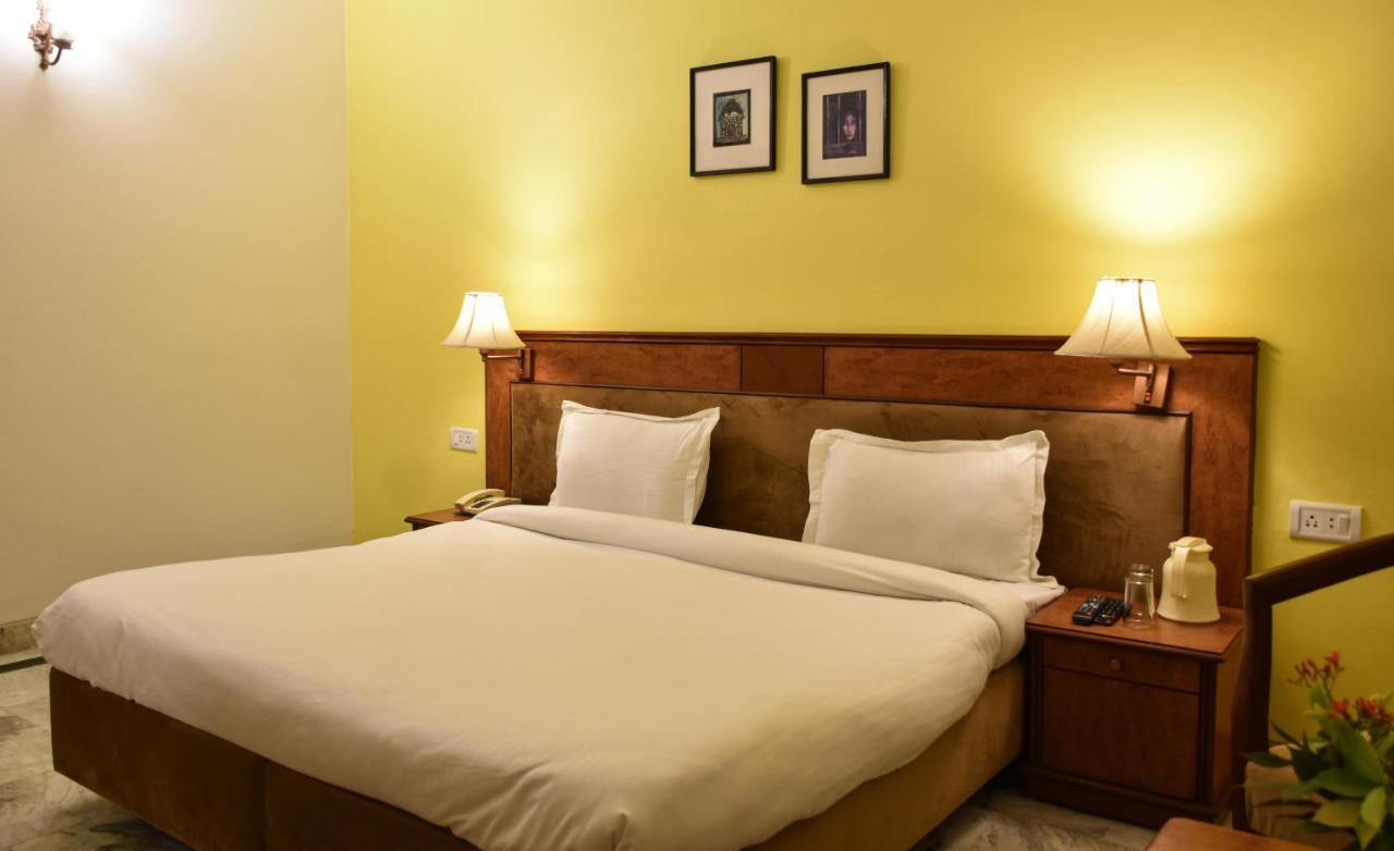 Greenwood Hotel Khadzsuráhó Kültér fotó