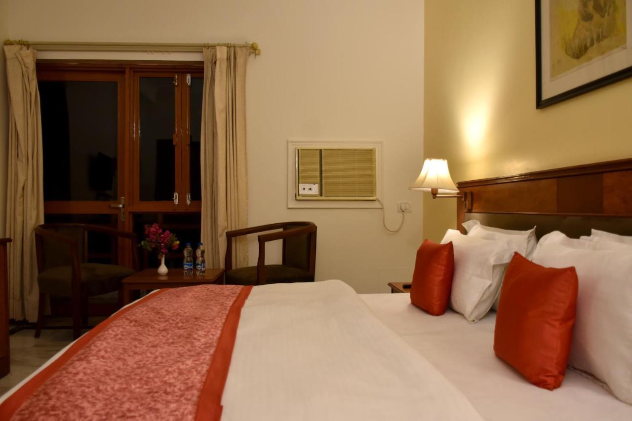 Greenwood Hotel Khadzsuráhó Kültér fotó